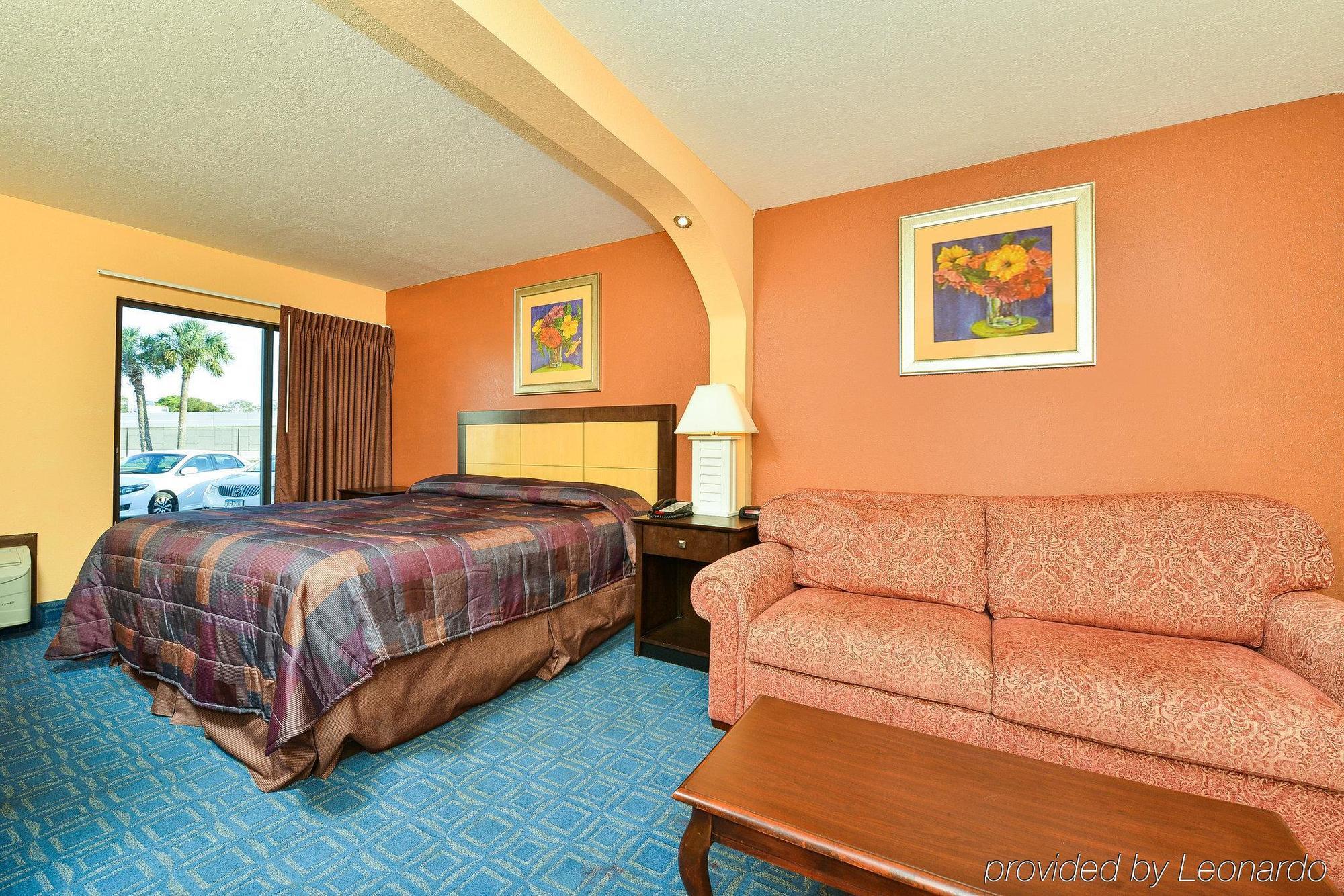 Days Inn & Suites By Wyndham Tampa - Ybor City Exterior foto